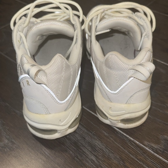 Women’s Nike air max - Picture 4 of 5